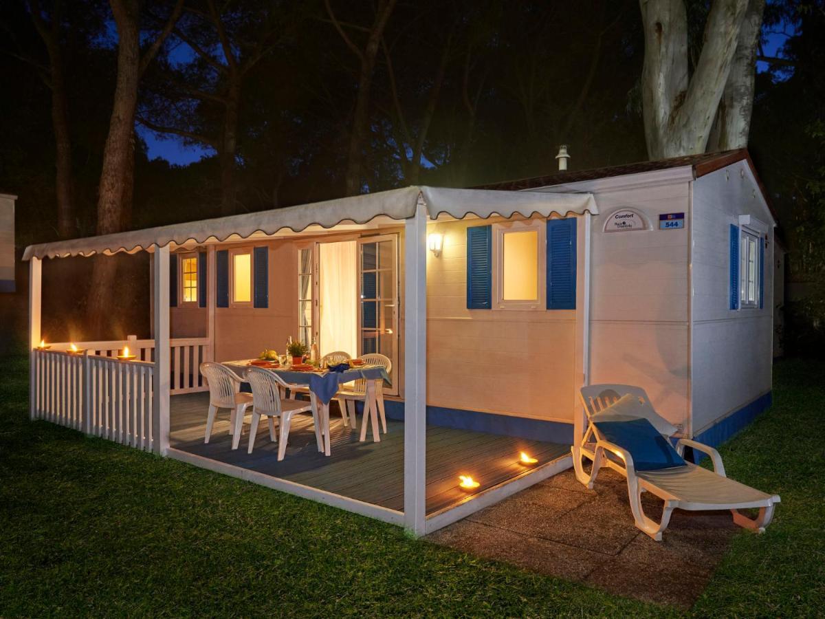 Holiday Home Maxi Caravan Comfort By Interhome Baia Domizia Exterior foto